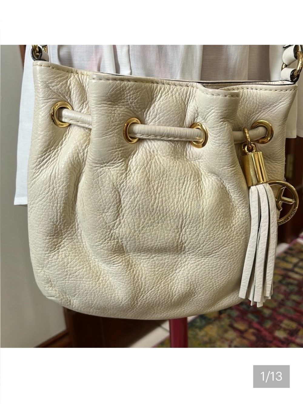 Michael Kors  Crossbody mini bag /Tassel  EUC  🎉HP🎉  pebbled leather  cream/gold